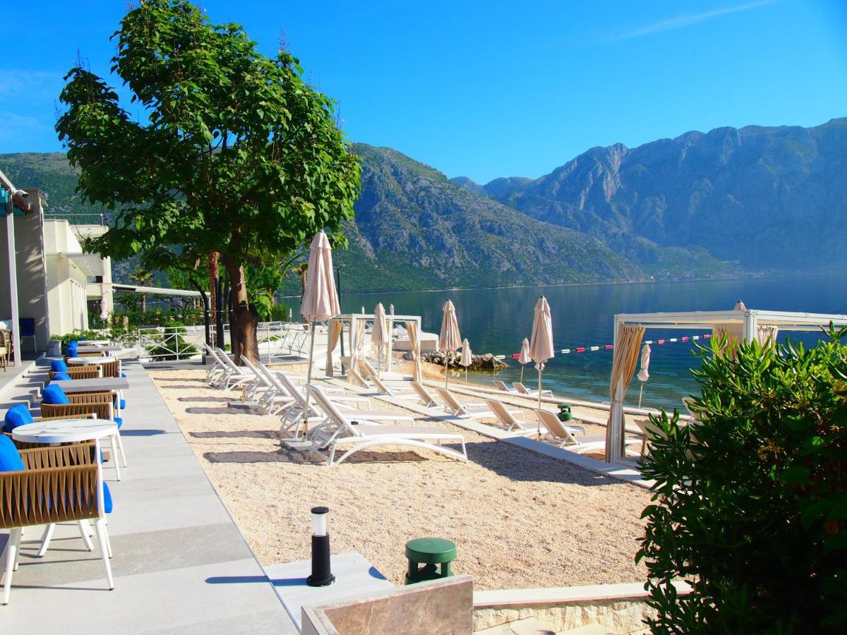 Holiday House In The Kotor Bay Buitenkant foto