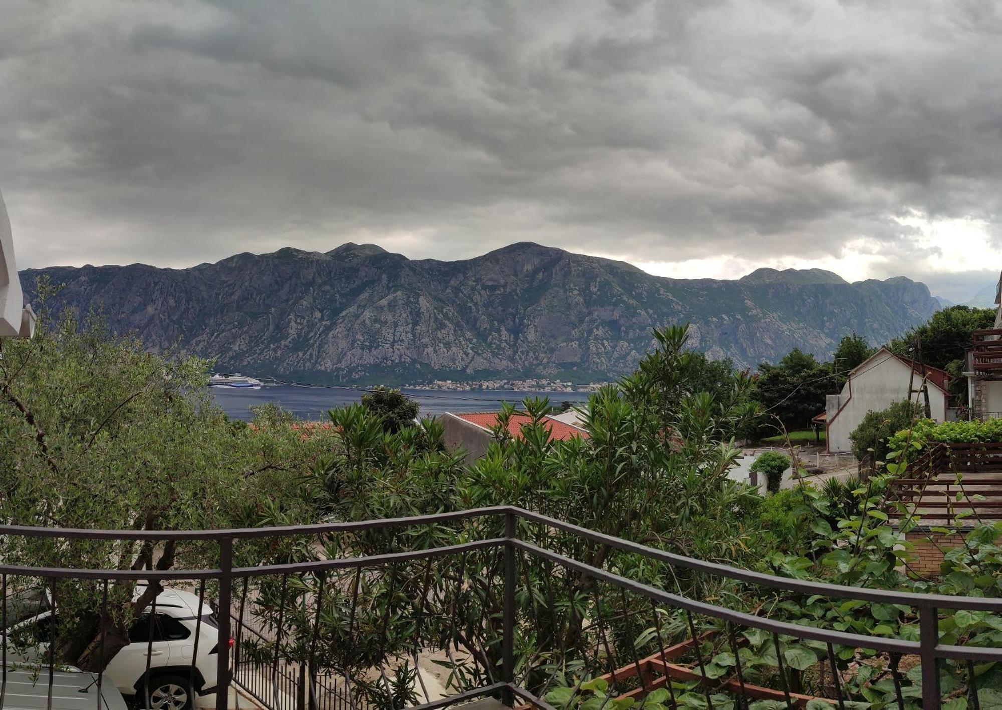 Holiday House In The Kotor Bay Buitenkant foto
